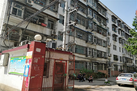 薛城新城金地花苑3室2厅1卫139.6平米